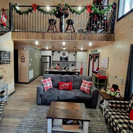 Lil Cabin In The Cove! Mtn Views, Theater, Hot Tub, Games, King Beds, Prime Location! Sevierville Εξωτερικό φωτογραφία