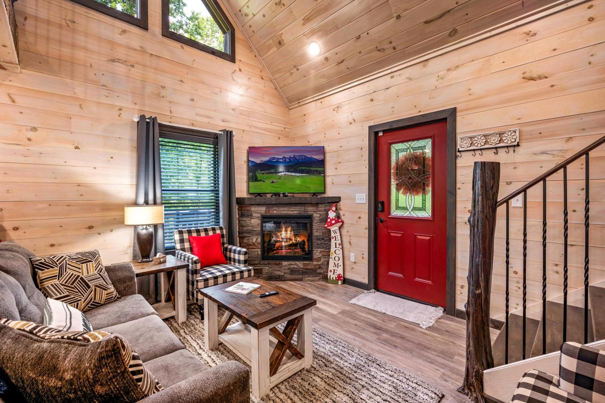 Lil Cabin In The Cove! Mtn Views, Theater, Hot Tub, Games, King Beds, Prime Location! Sevierville Εξωτερικό φωτογραφία