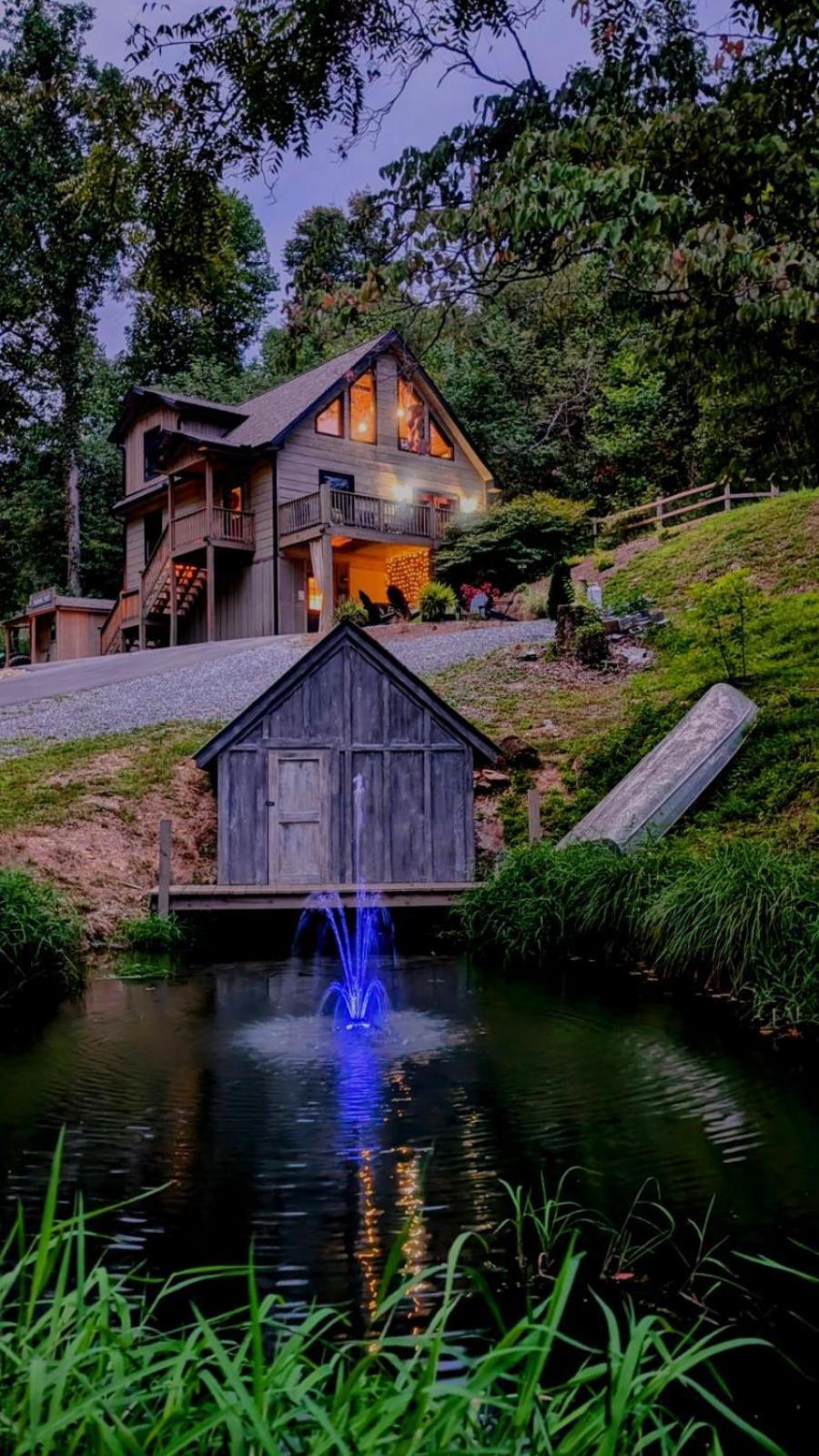 Lil Cabin In The Cove! Mtn Views, Theater, Hot Tub, Games, King Beds, Prime Location! Sevierville Εξωτερικό φωτογραφία